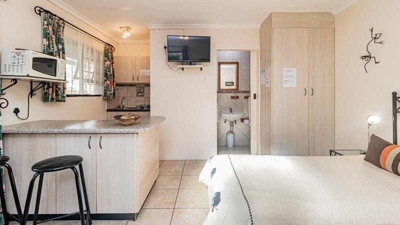 8 Bedroom Property for Sale in Fish Hoek Western Cape